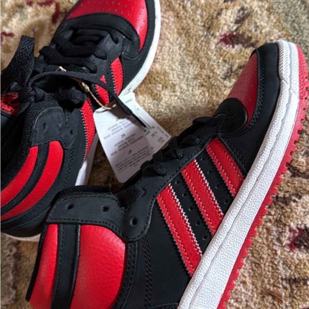 Adidas Black and Red High-Tops - Picture 4 of 7